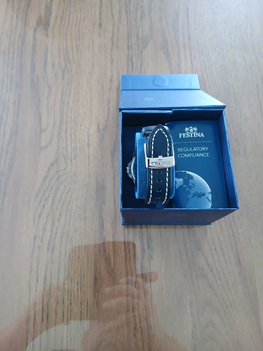 New Badminton rackets  r  gent watch - Image 3