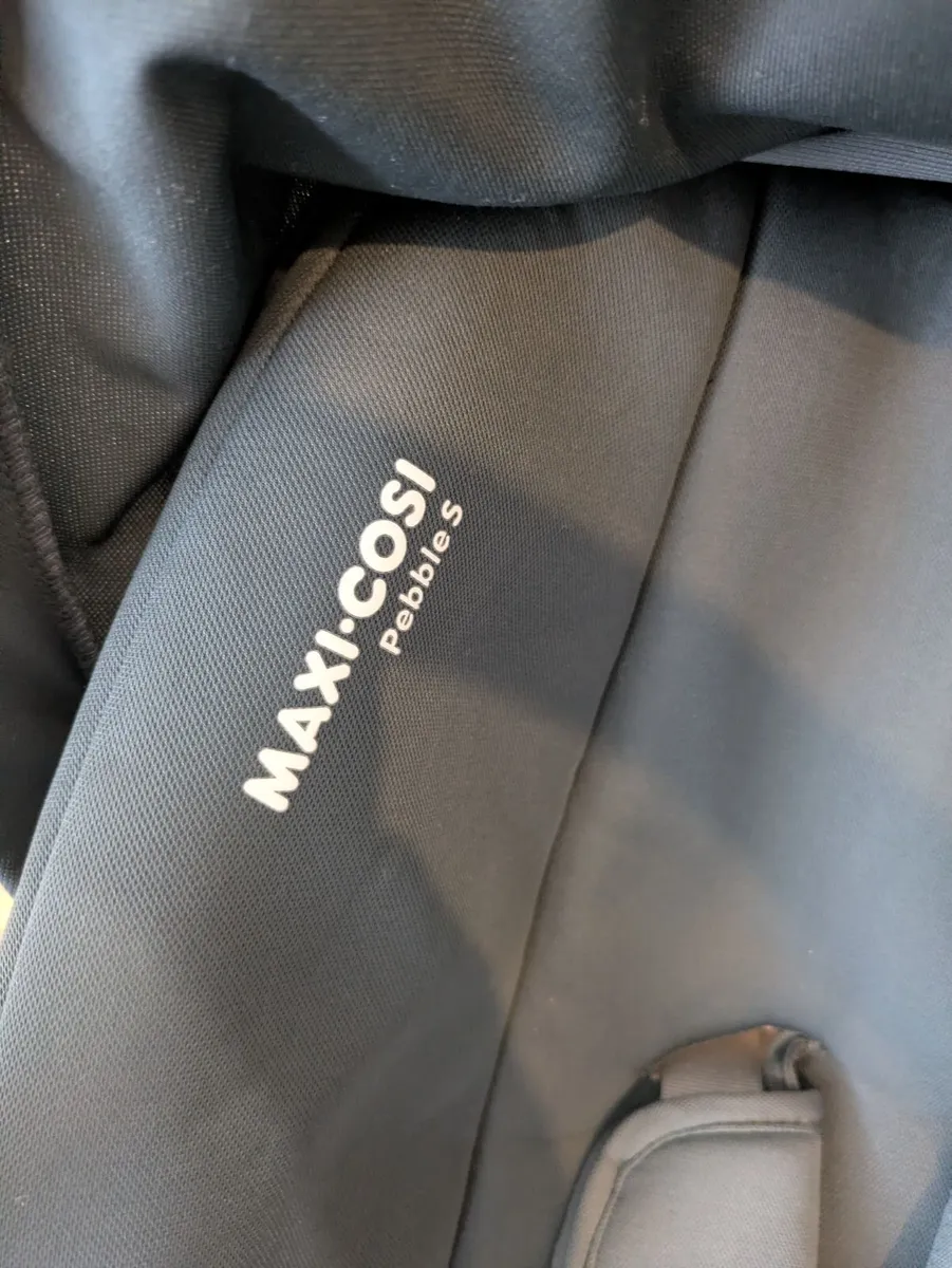 Maxi cosi pebble s infant carseat - Image 4