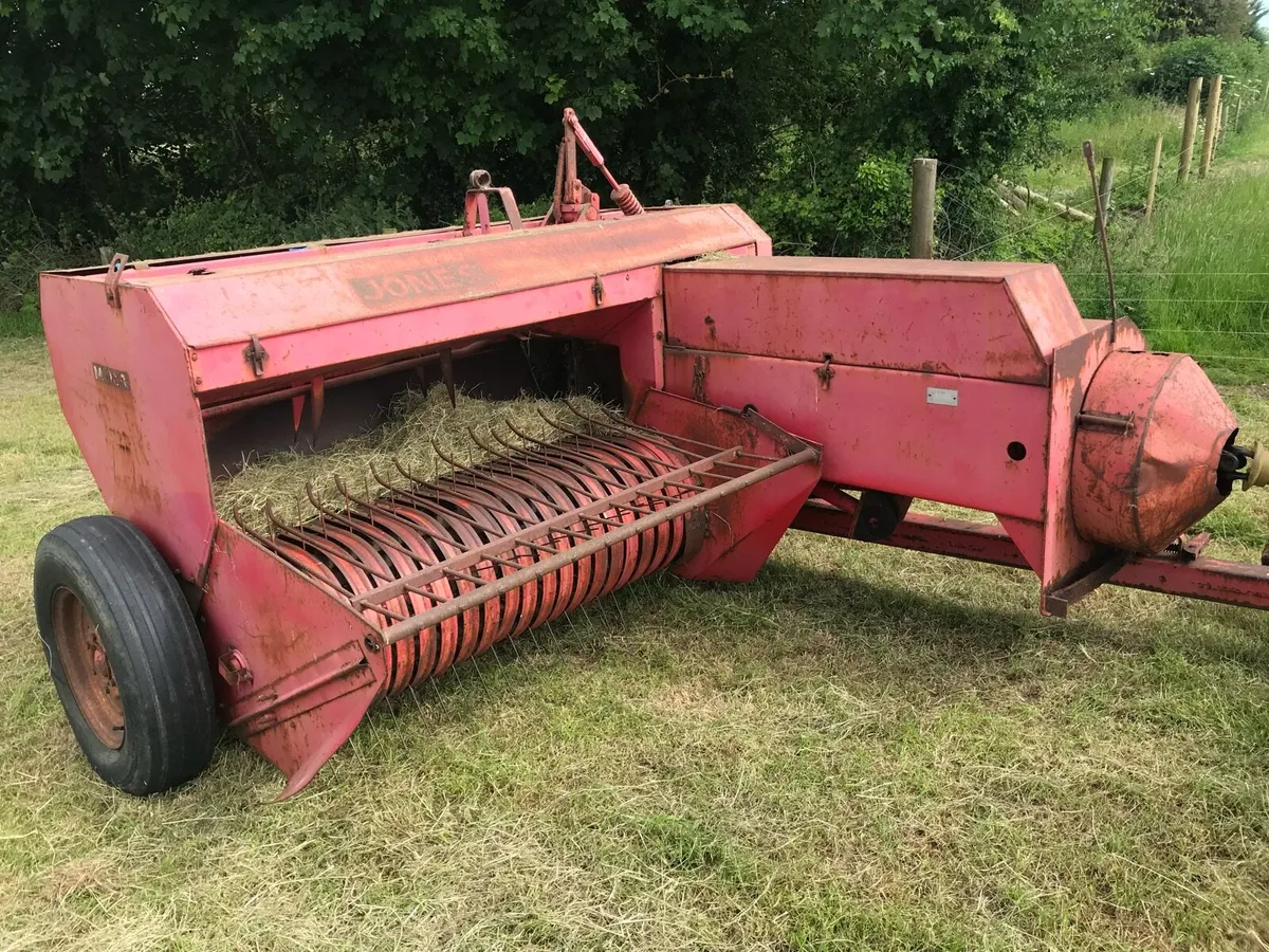 Jones MT 12 square Baler - Image 3