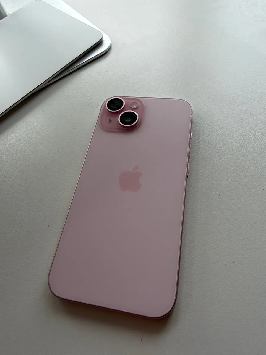 iPhone 15 128GB - Image 3