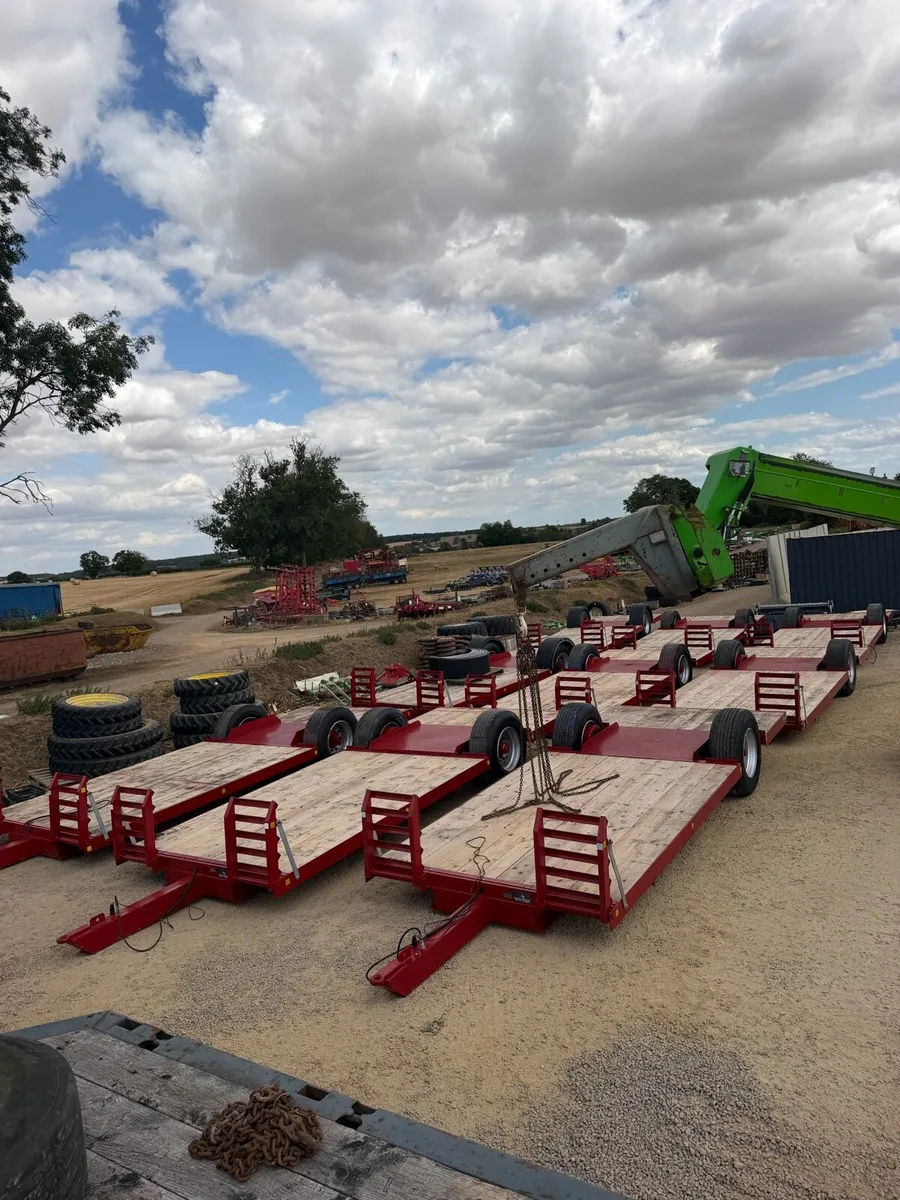 A+ low loader - Image 1