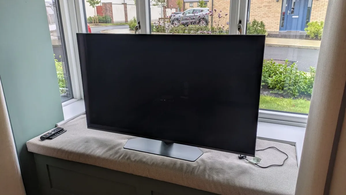 Samsung 50" Neo QLED 4K Smart TV - Image 1