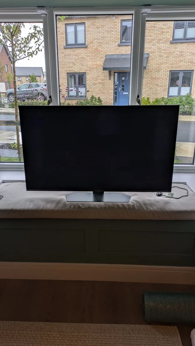Samsung 50" Neo QLED 4K Smart TV - Image 3