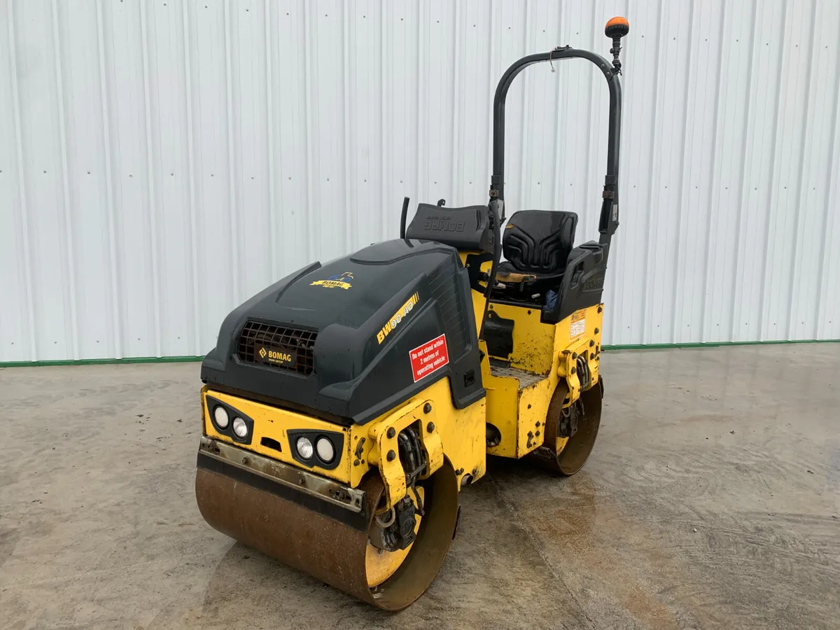 2017 BOMAG BW90AD-5 ROLLER FOR AUCTION - NAAS - Image 1