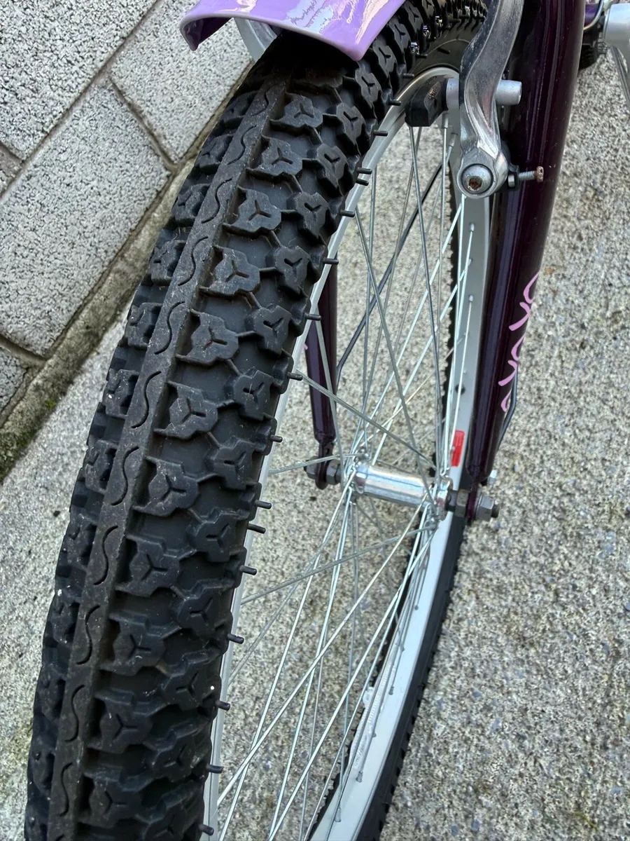 Girls bike - Image 3