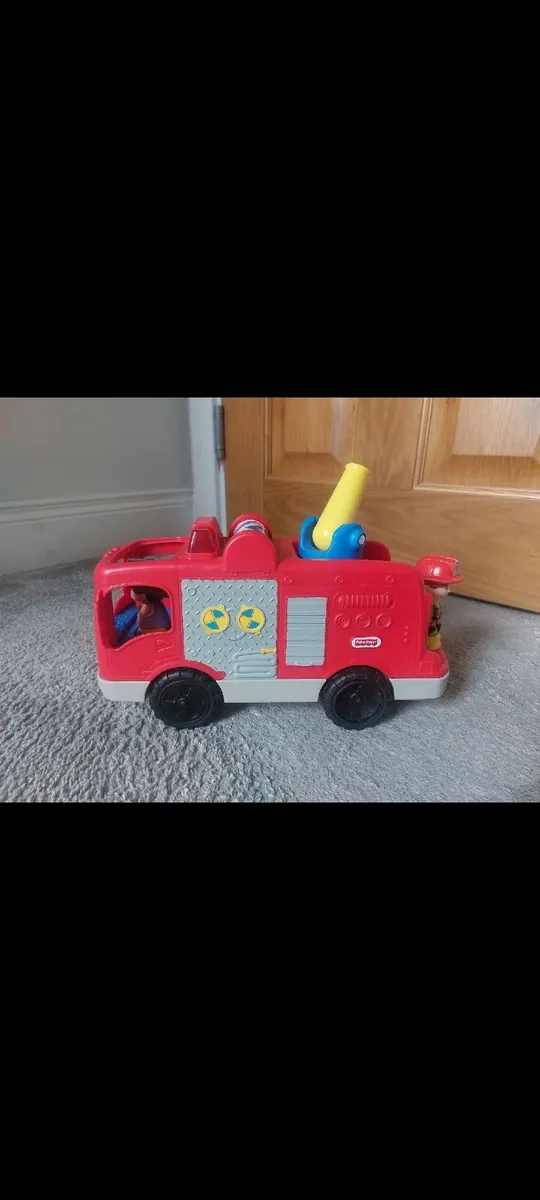 Fisher Price Little People Fire Truck - Image 2