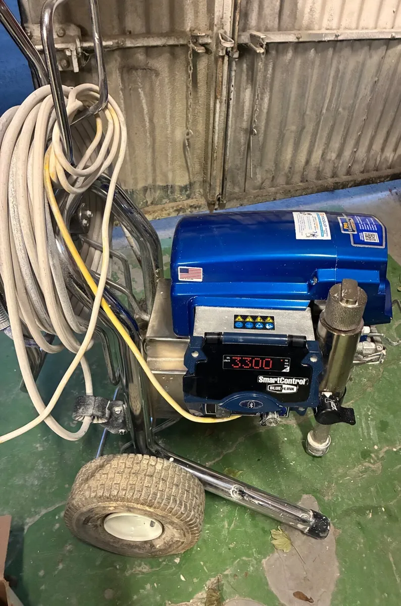 Graco Paint sprayer - Image 3