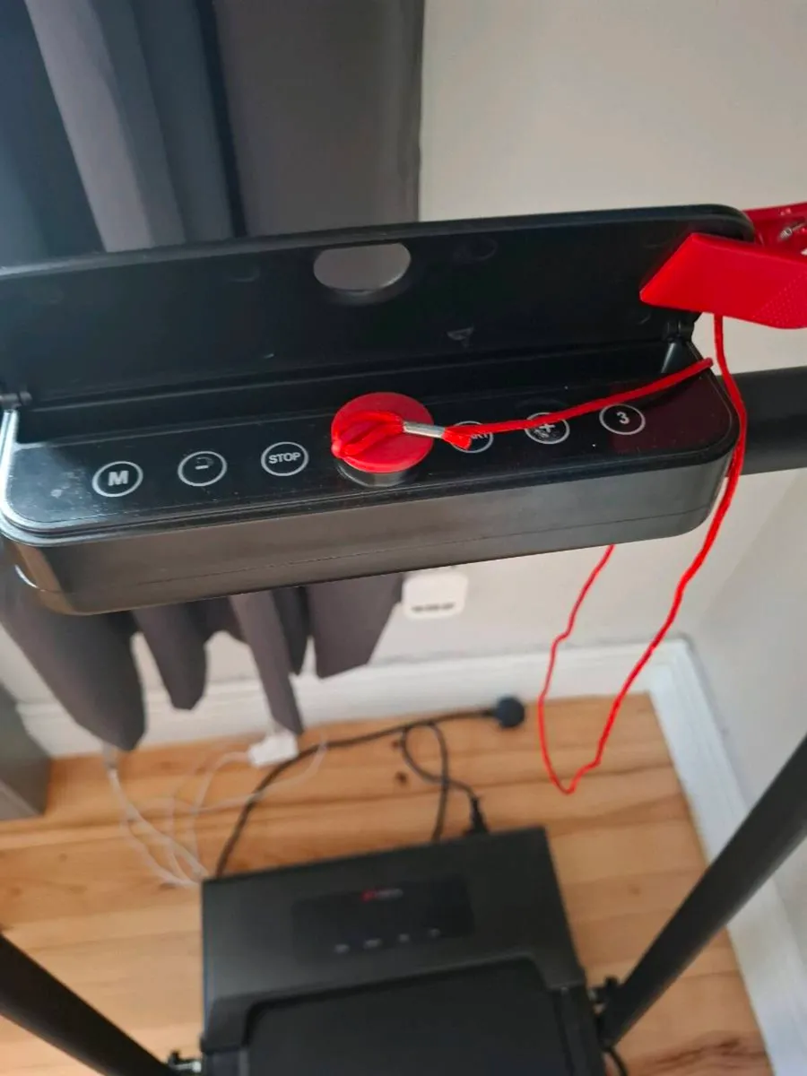 Treadmill/walking pad - Image 4