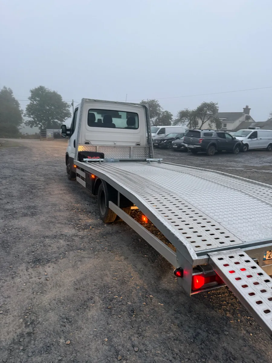 2020 Iveco daily twin wheel Recovery - Image 1