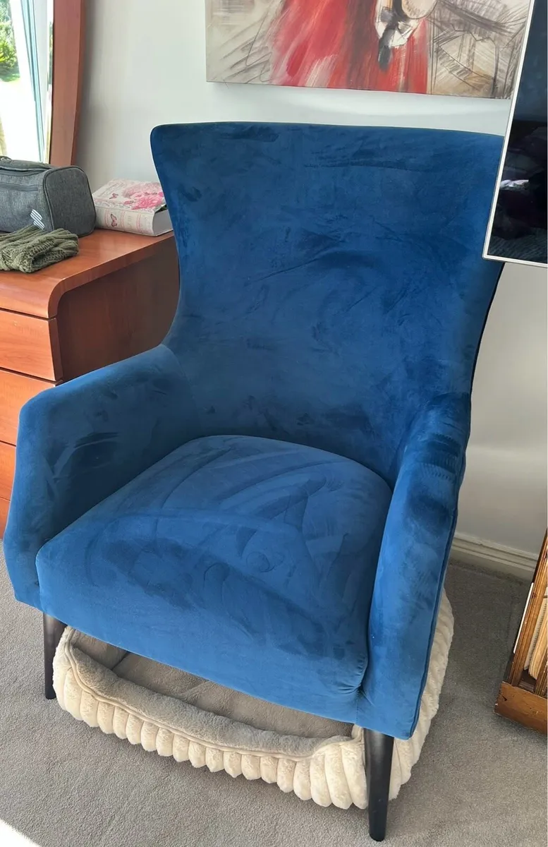 Fireside chair - Image 2