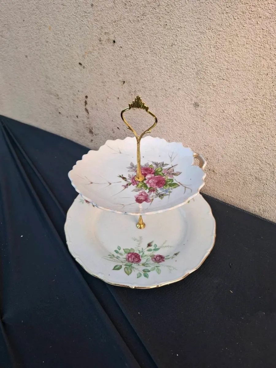 Rose hand drill cake stand - Image 1
