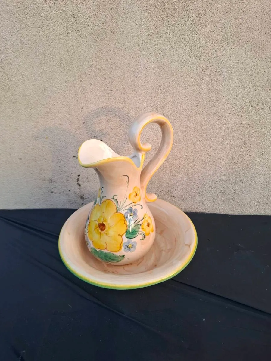 Vintage yellow washing bassin set - Image 2