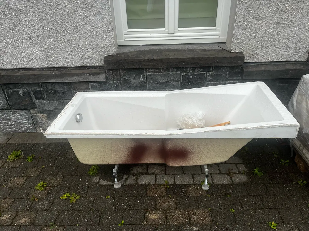 Bath - Image 4