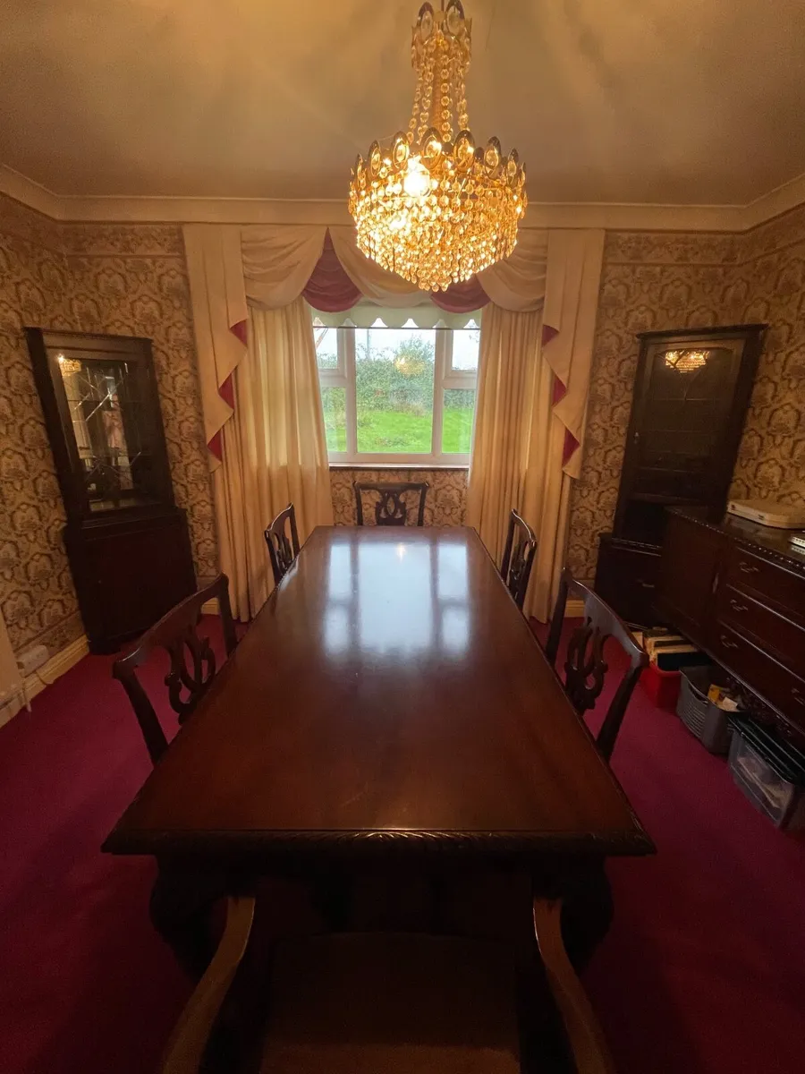 Traditional Mahogany Dining Suite – Table, 6 Chair - Image 1