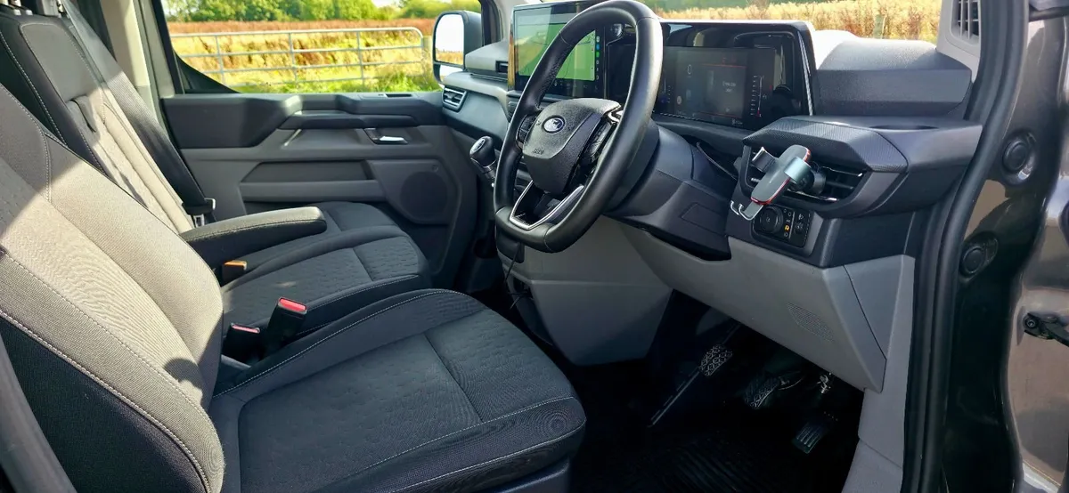 Ford Transit Custom 2024 - Image 4