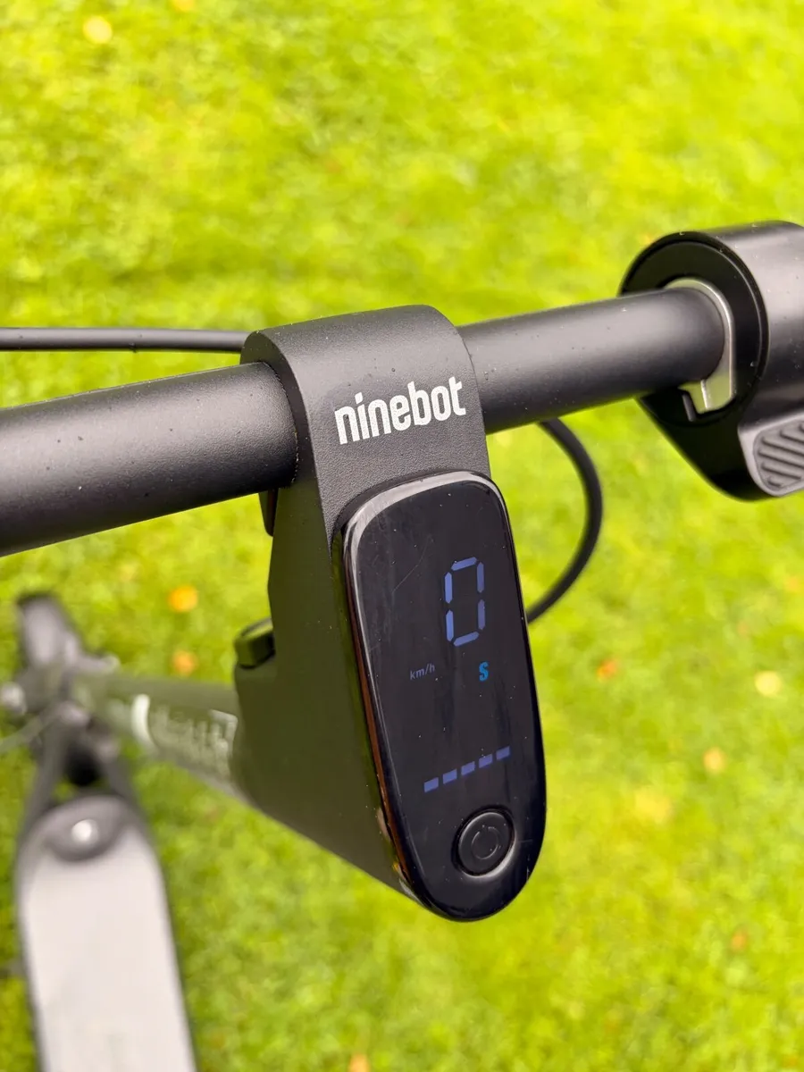 Segway e-scooter Ninebot F25Eii - Image 2