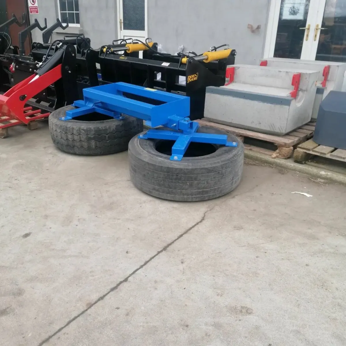 New O'Shea silage pusher - Image 4