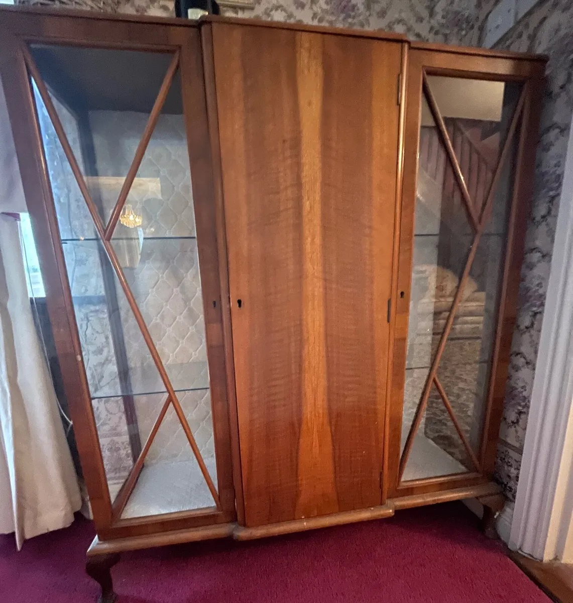Large glazed display / drinks cabinet - Image 2