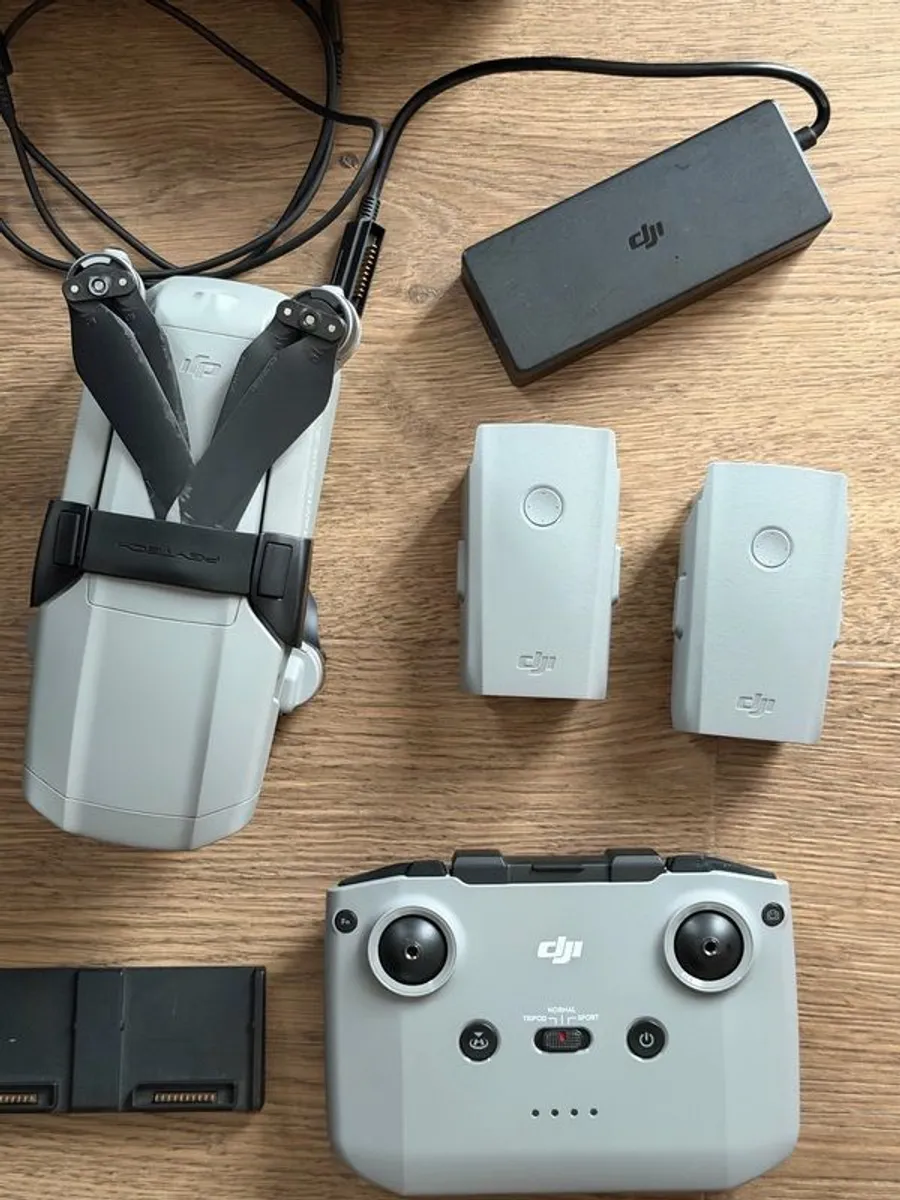 DJI mavic air 2 combo - Image 2