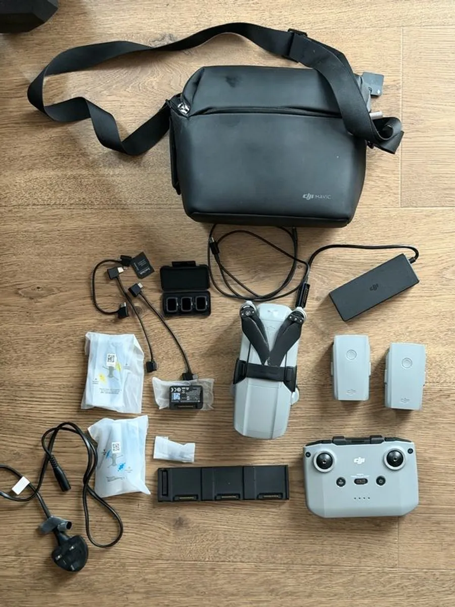 DJI mavic air 2 combo - Image 1