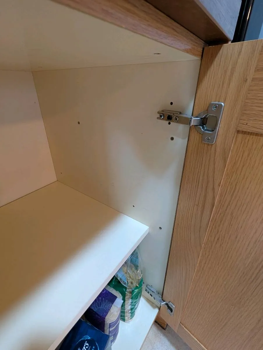 Kitchen Units and Worktop - Image 3