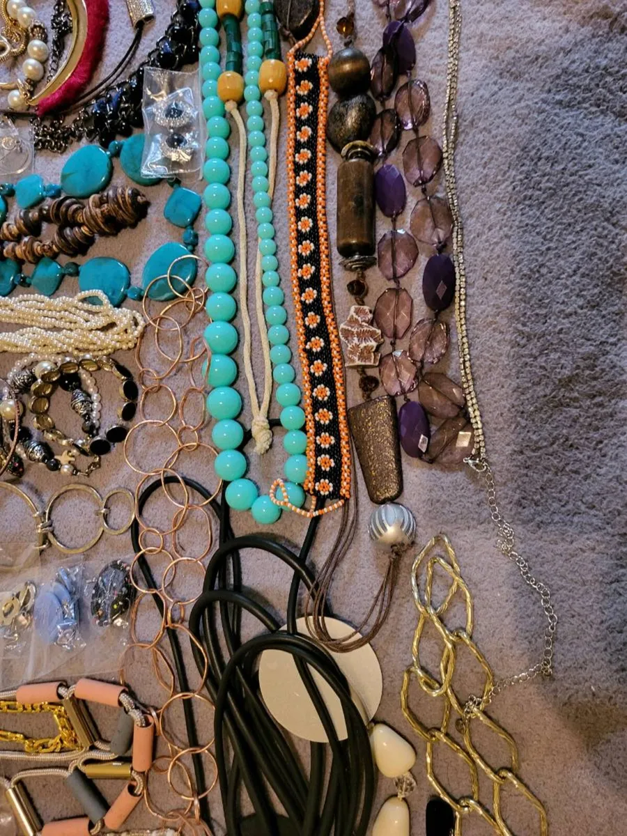 72 Piece Mixed Jewellery Job Lot / Bundle – €40 - Image 4