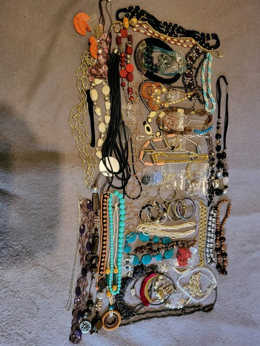 72 Piece Mixed Jewellery Job Lot / Bundle – €40 - Image 1