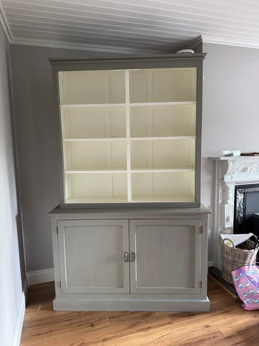 Cabinet/bookcase - Image 1