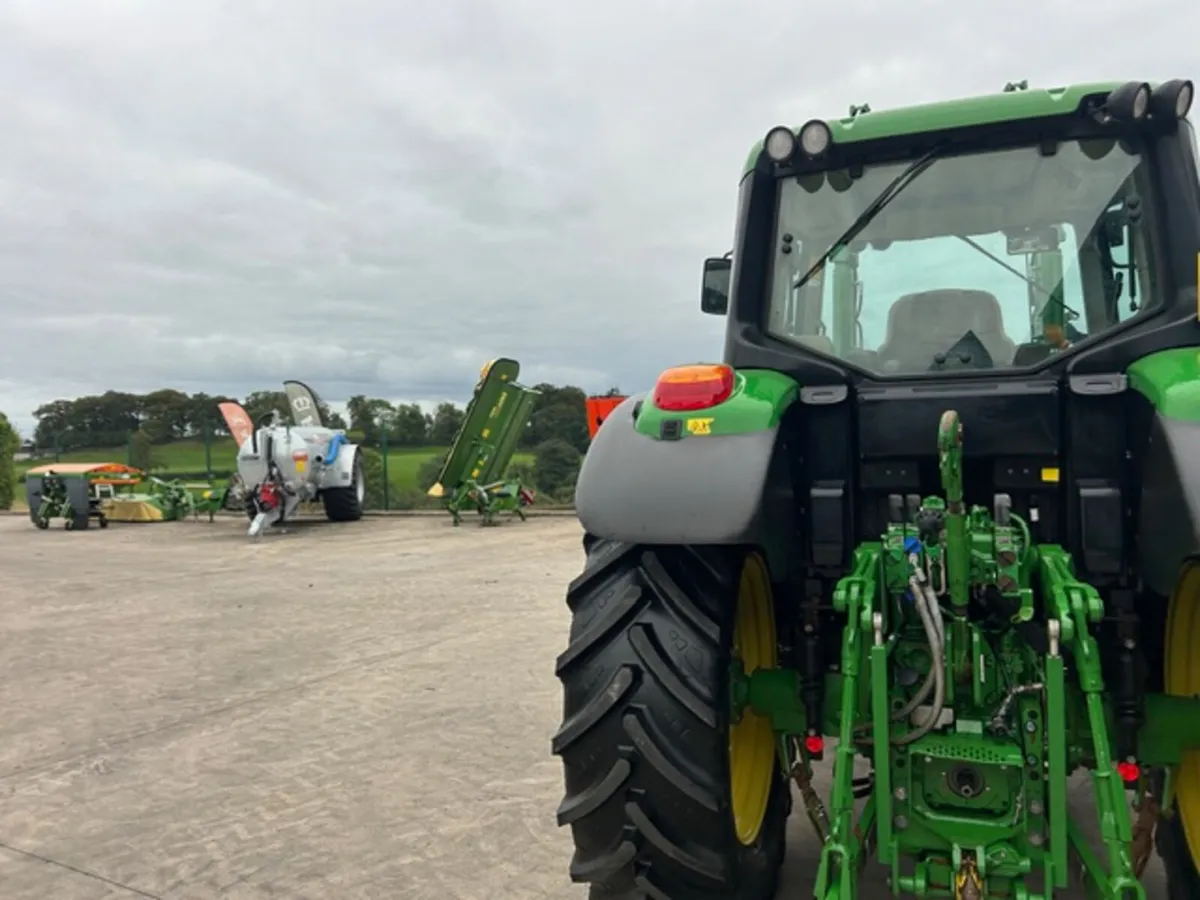 john deere 6120M - Image 2