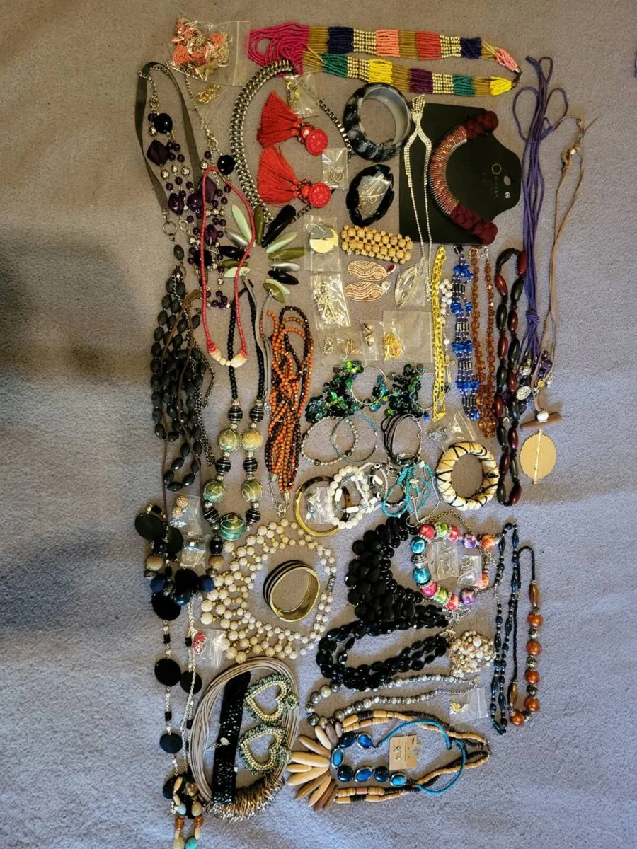 72 Piece Mixed Jewellery Job Lot / Bundle – €40 - Image 1