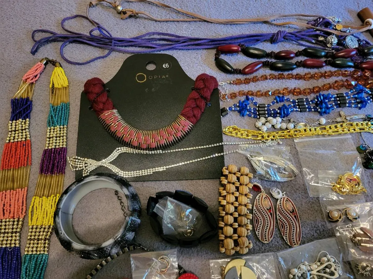 72 Piece Mixed Jewellery Job Lot / Bundle – €40 - Image 2
