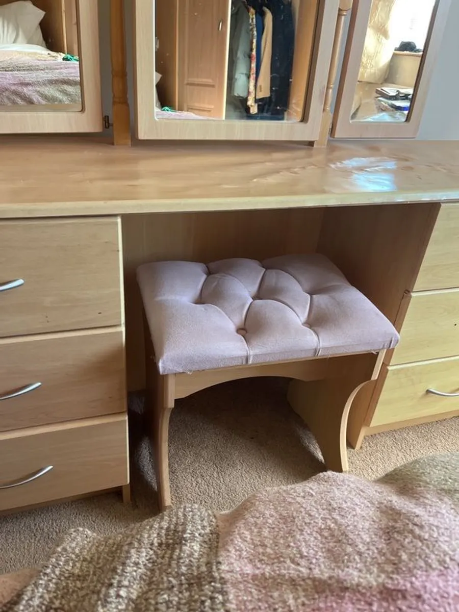 Dressing Table - Image 3
