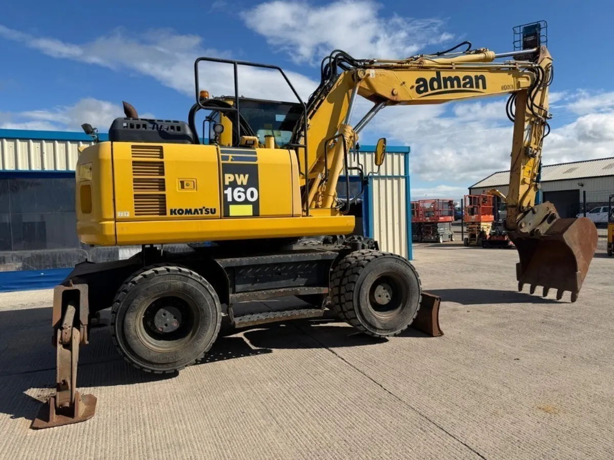 2017 Komatsu PW160 Only 3900Hrs 3 Piece Boom - Image 4