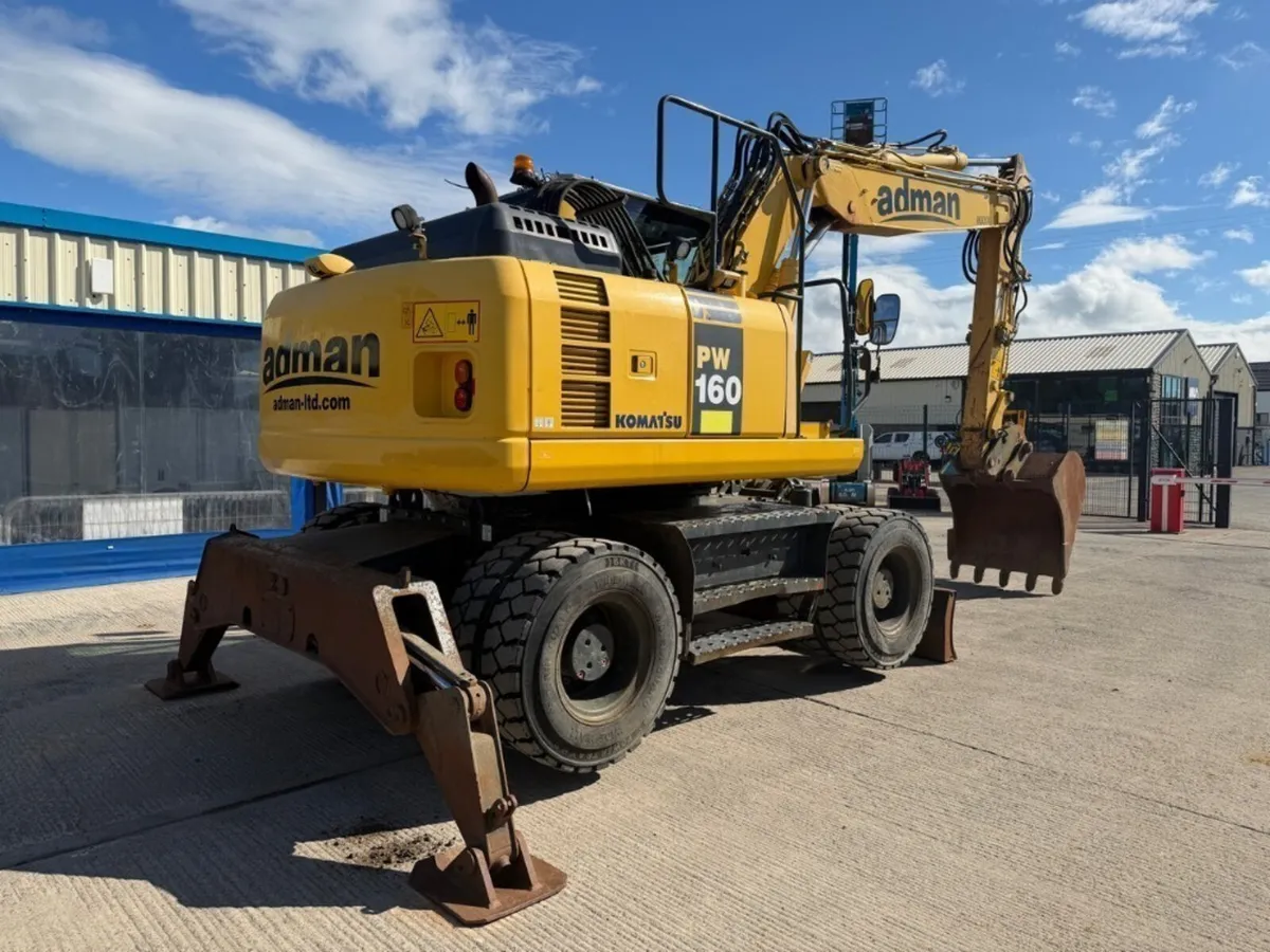 2017 Komatsu PW160 Only 3900Hrs 3 Piece Boom - Image 2