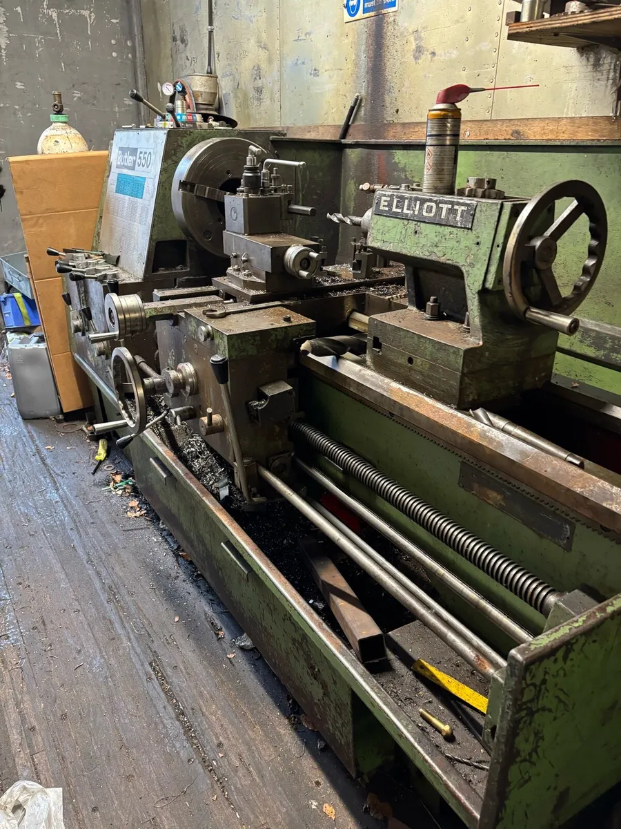 ELLIOTT BUTLER GAP BED LATHE 550 3 phase - Image 1