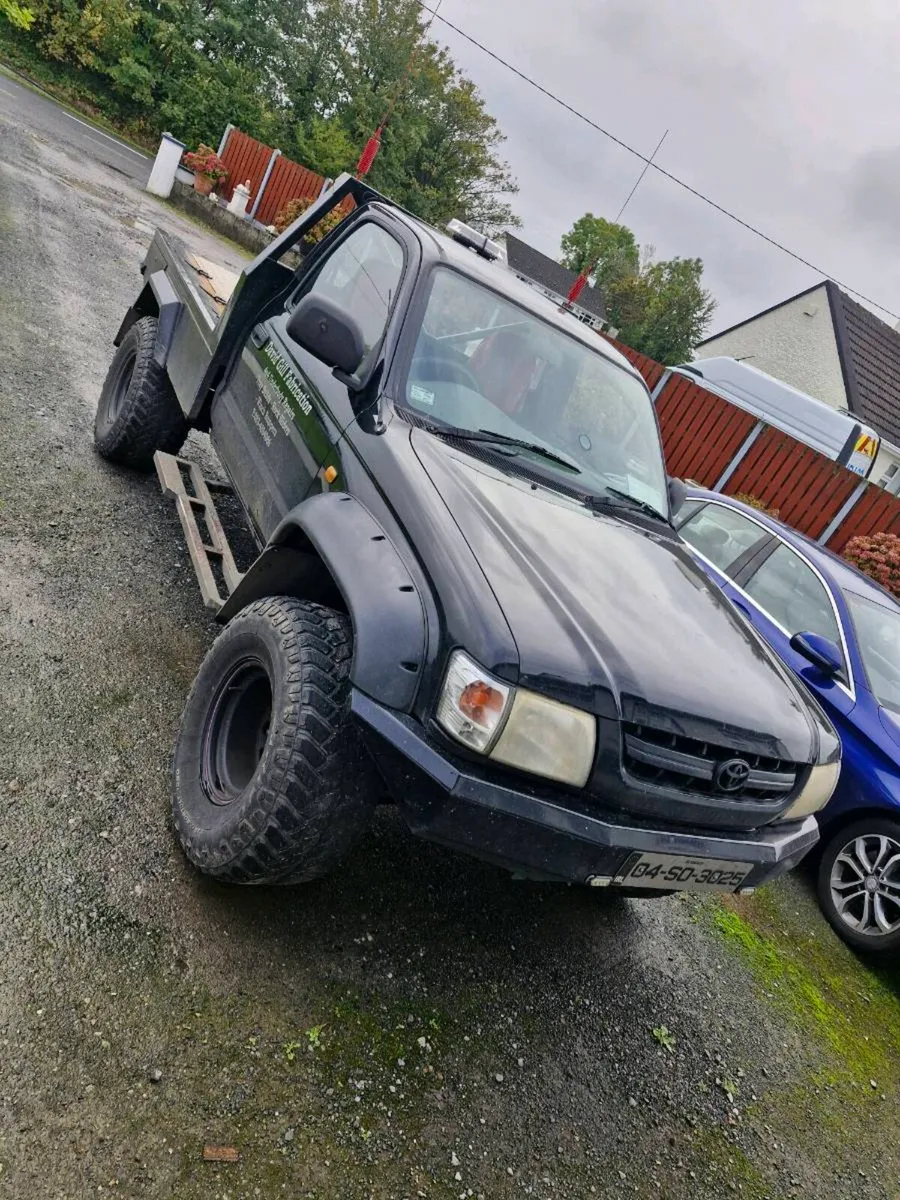 Toyota hilux - Image 1