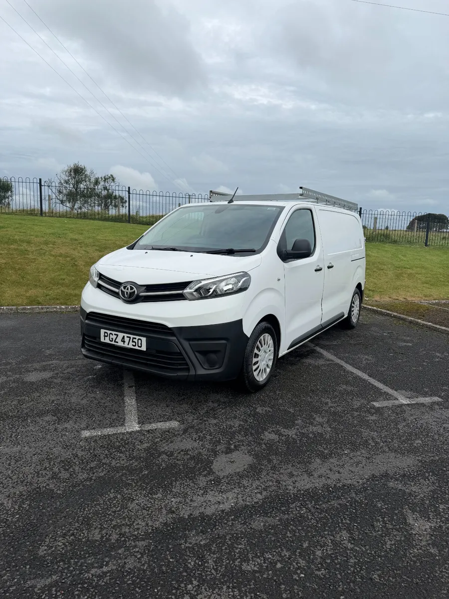 2019 Toyota Proace - Image 1