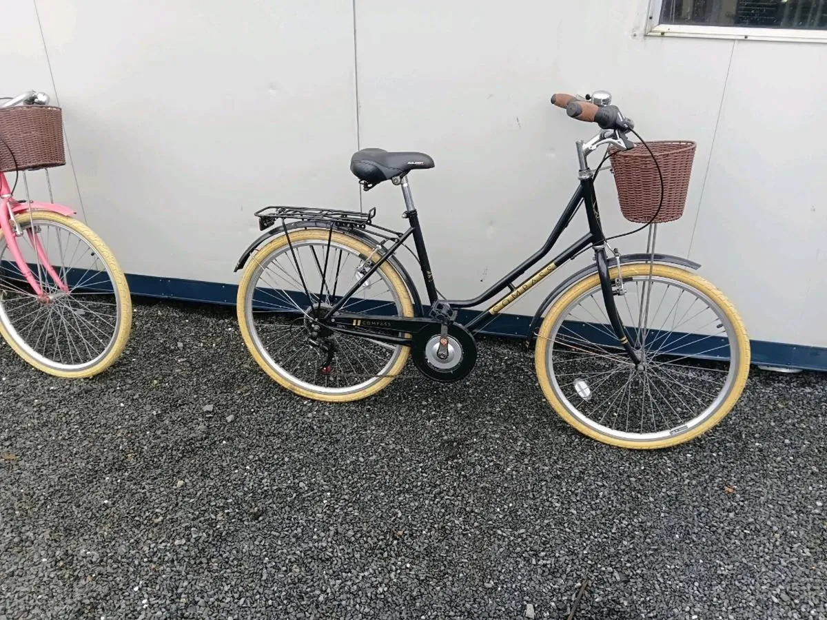 2 bicycles with baskets - Image 1