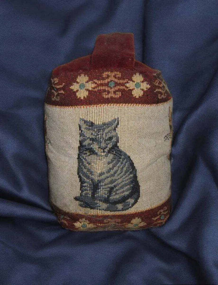 Vintage Harrods Tapestry Cat Doorstop – Pristine - Image 3