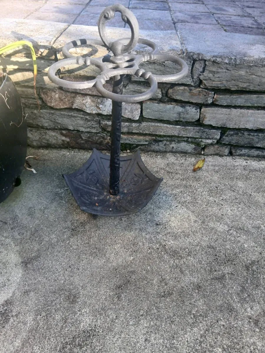 Umbrella stand - Image 1