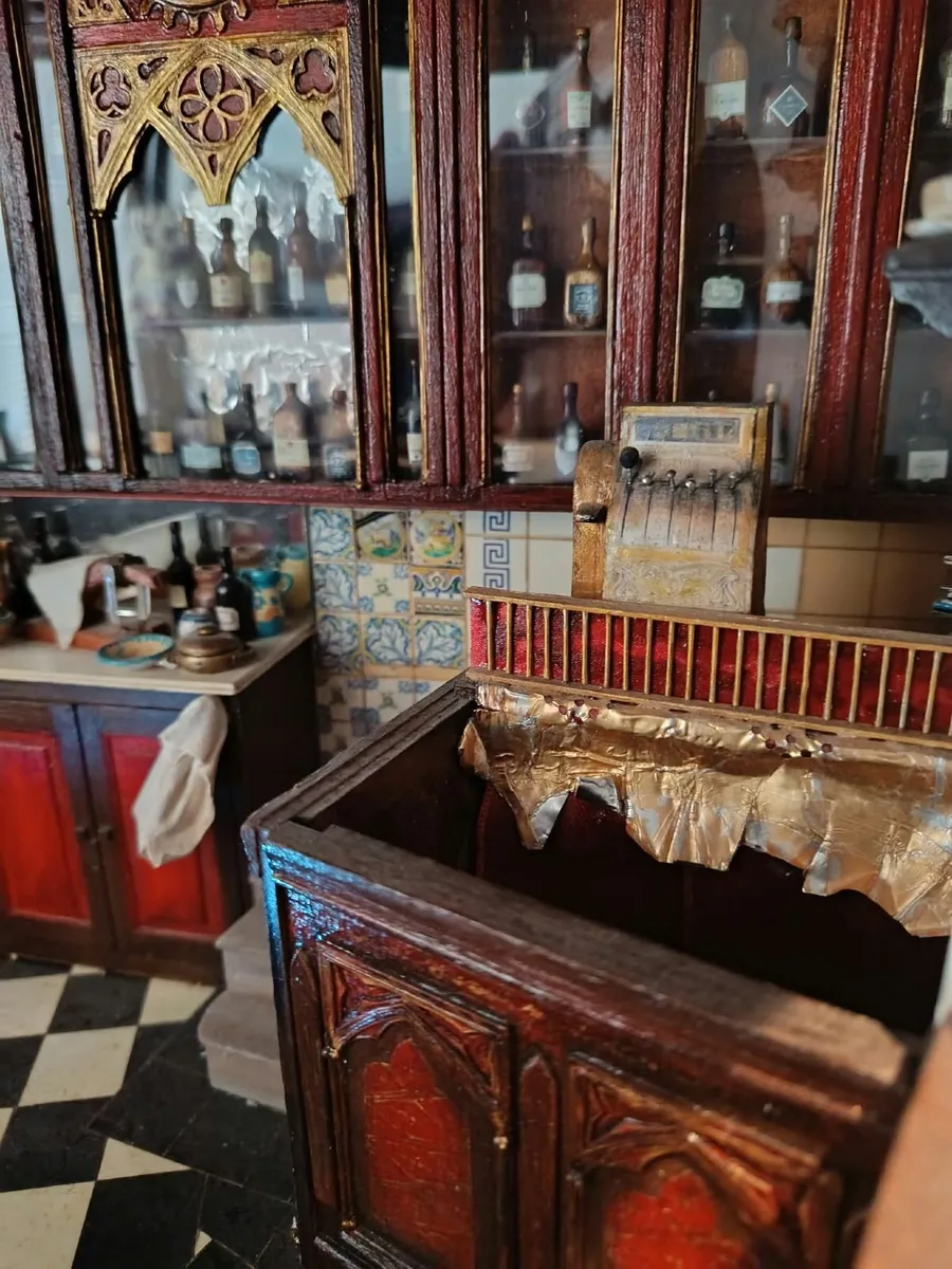 Antiques - Image 3
