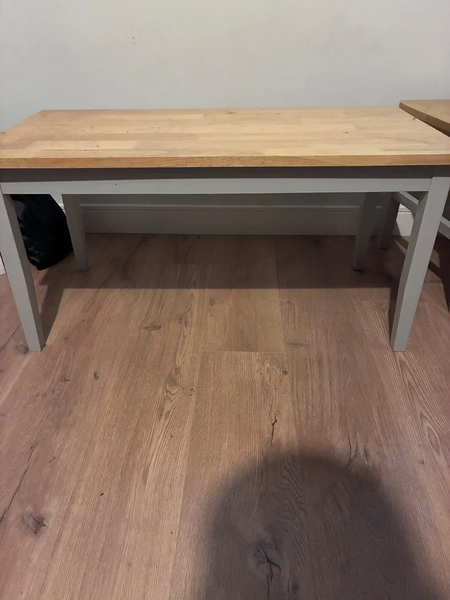 Table chairs - Image 3