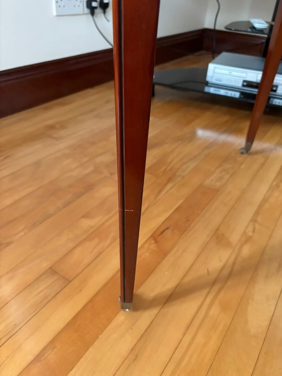Oval Pembroke drop-leaf table - Image 4