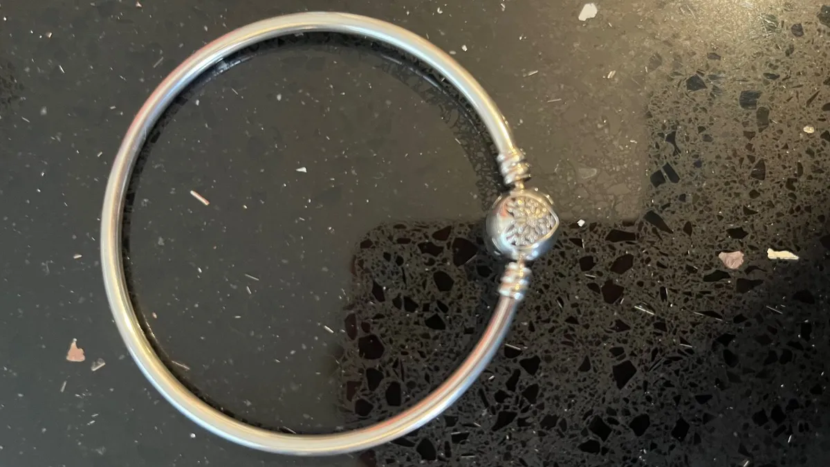 Pandora “you melt my heart” bangle - Image 2