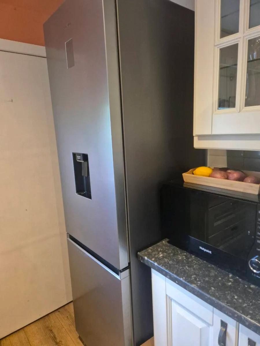 Samsung Fridge freezer - Image 2
