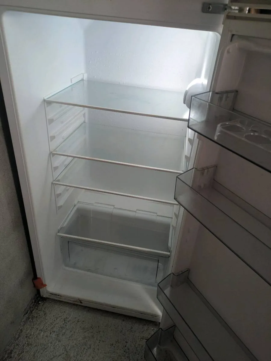 Nordmende freestanding Fridge freezer - Image 3