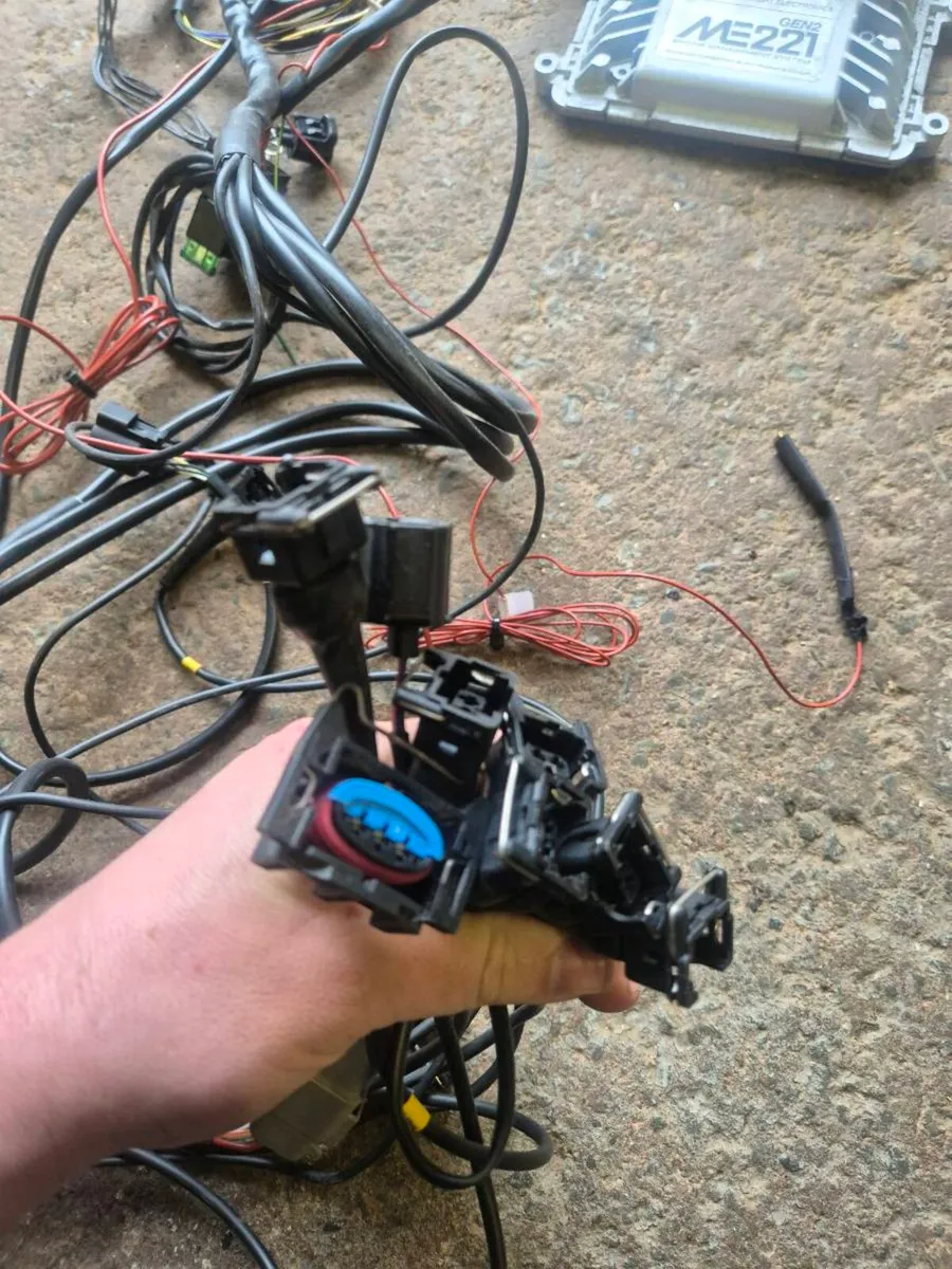 ME221 Zetec ECU and loom - Image 2