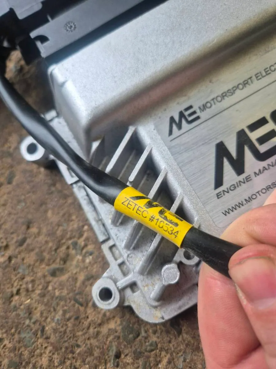 ME221 Zetec ECU and loom - Image 4