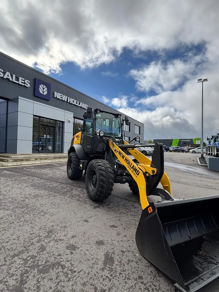 New Holland W80C Compact Loading Shovel. - Image 4