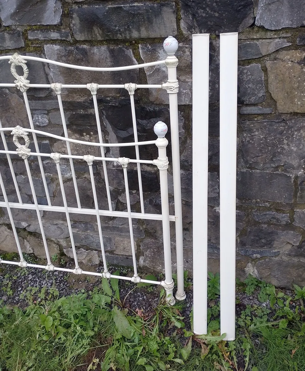 4ft iron bed - Image 2